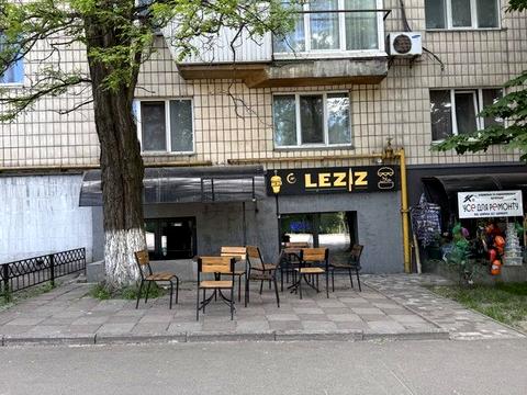 комерційна за адресою Солом'янська вул., 16