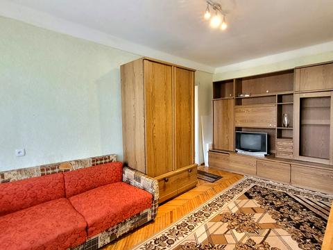 квартира за адресою Космічна вул., 3