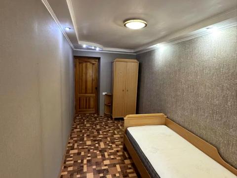 квартира за адресою Соборна вул. (50 років Жовтня), 88