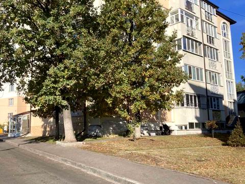 квартира по адресу Квитневий, 2б