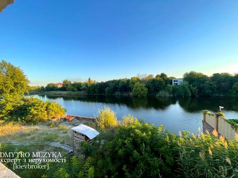 ділянка за адресою Плютовська вул.