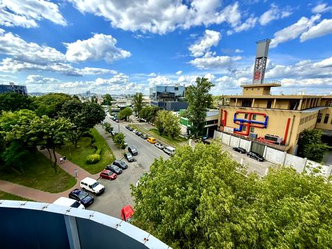 комерційна за адресою Костянтинівська вул., 75