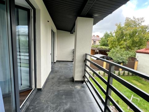 будинок за адресою Дмитра Яворницького вул.