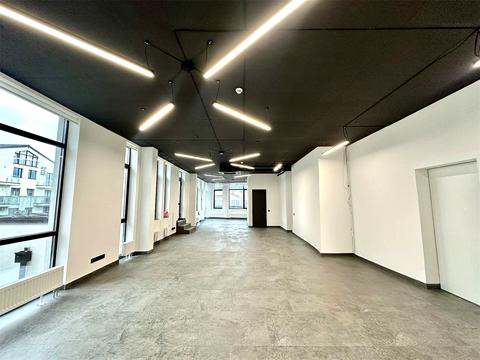 комерційна за адресою Газова вул., 7