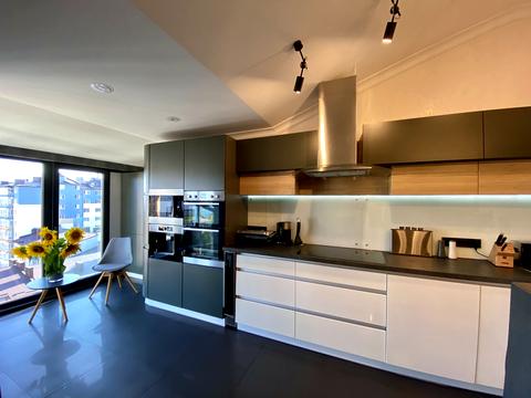 квартира за адресою Мельника, 10