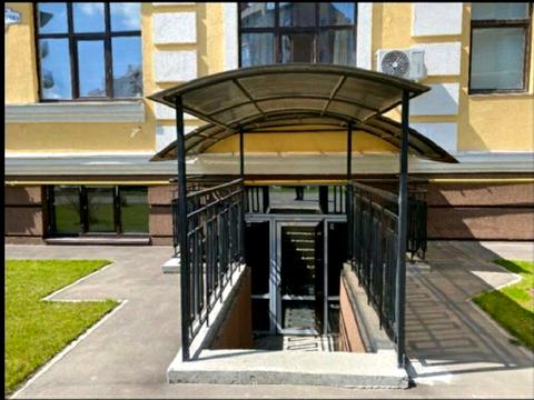 комерційна за адресою Метрологічна вул., 56-Б