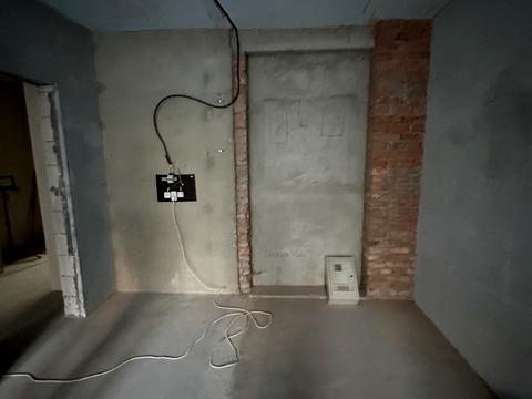 коммерческая по адресу Петрівська вул., 1