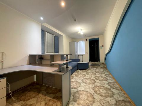 комерційна за адресою Дегтярівська вул., 11-В