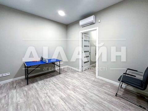 комерційна за адресою Вячеслава Зайцева вул., 6