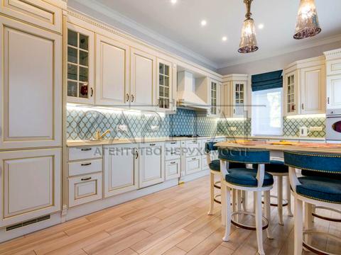 будинок за адресою смт. Козин, Миру вул., 92