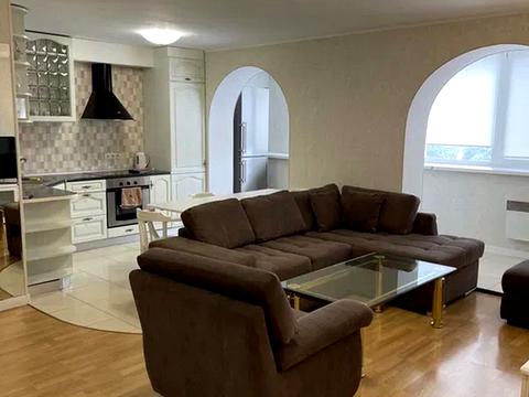 квартира за адресою Педагогічна вул., 16