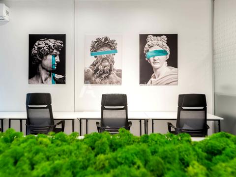 коммерческая по адресу Жилянская ул., 68