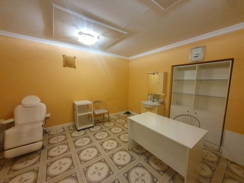 коммерческая по адресу Владимира Ивасюка просп. (Героїв Сталінграду), 20