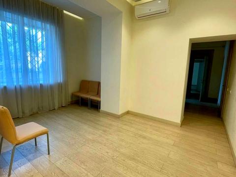 комерційна за адресою Печенізька вул., 16