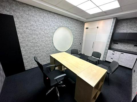 коммерческая по адресу Евгения Коновальца ул. (Щорса), 32-Б