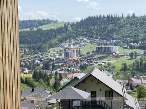 коммерческая по адресу с. Поляница, Урочище Стаїще, 552