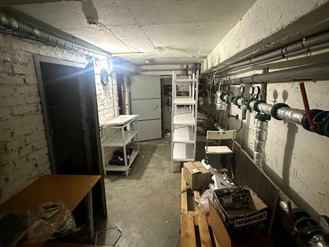 комерційна за адресою Богдана Хмельницького вул., 57