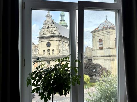 квартира за адресою площа Соборна, 17