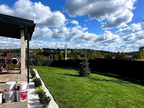 будинок за адресою Вишнева вул.