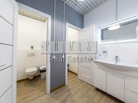 комерційна за адресою Саксаганського вул., 121