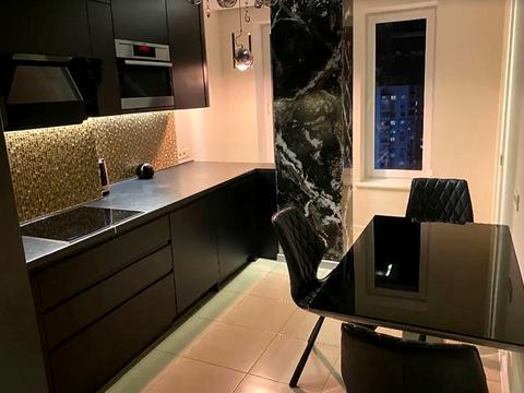 квартира по адресу Гвардейцев-Широнинцев ул., 70