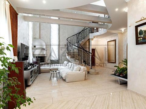 будинок за адресою Лісова