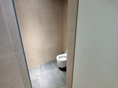 комерційна за адресою Степана Бандери просп. (Московський), 9 б