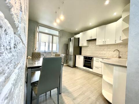 квартира по адресу Степана Бандеры ул., 1е