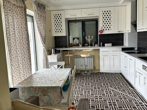 дом по адресу Центральна