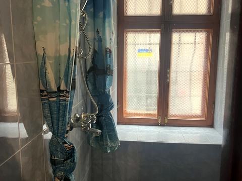 комерційна за адресою Торгова вул., 26