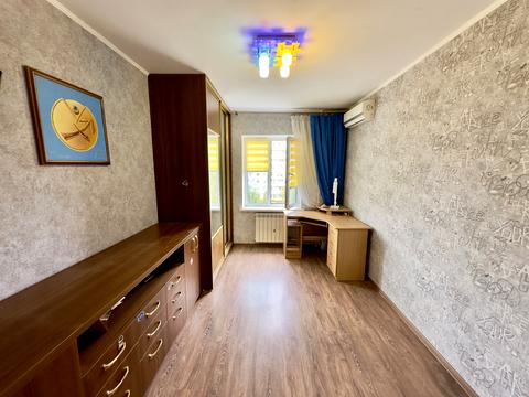 квартира за адресою Ревуцького вул., 25