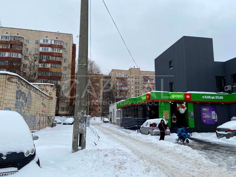 комерційна за адресою Лук'янівська вул., 1