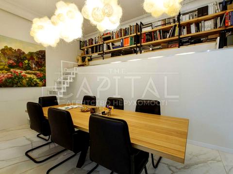 комерційна за адресою Шота Руставелі вул., 30-Б