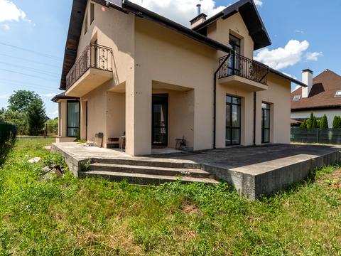 будинок за адресою Назарія Яремчука