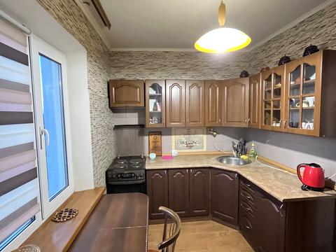 квартира за адресою Анни Ахматової вул., 4