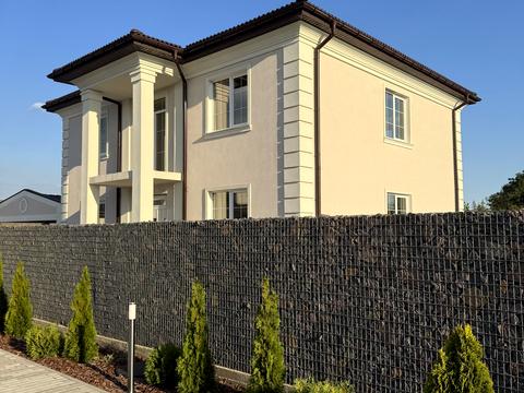 будинок за адресою Приозерна вул.