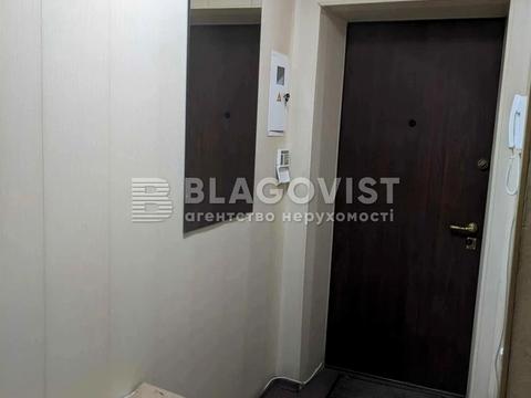 комерційна за адресою Дегтярівська вул., 28