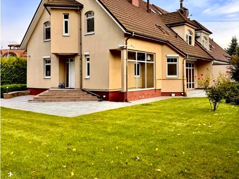 коммерческая по адресу Валерия Лобановского просп. (Краснозвездный), 84