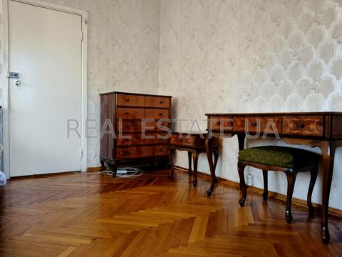 квартира за адресою Микільсько-Слобідська вул., 4