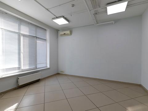 комерційна за адресою Ованеса Туманяна вул., 15-А