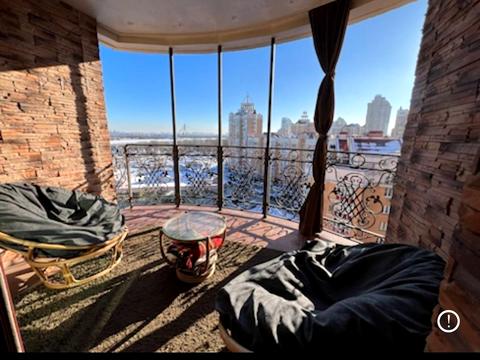 квартира за адресою Володимира Івасюка просп. (Героїв Сталінграду), 8