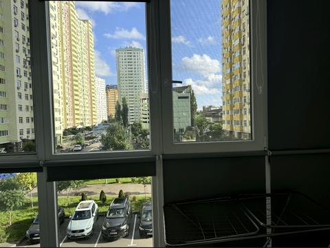 квартира за адресою Воскресенська вул., 18