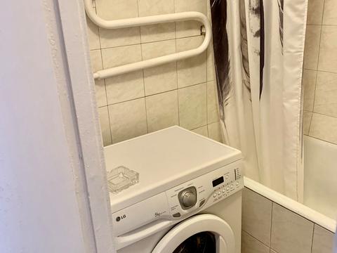 квартира за адресою Київ, Андрія Малишка вул., 19-А