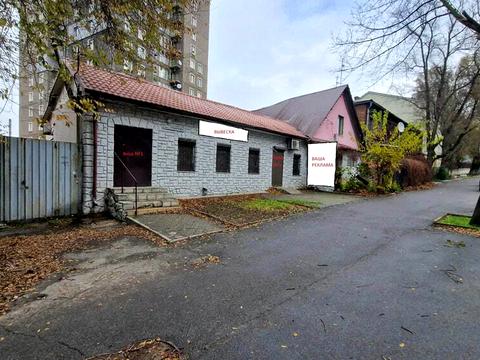 комерційна за адресою Ульянівська вул. (Ульянова), 8