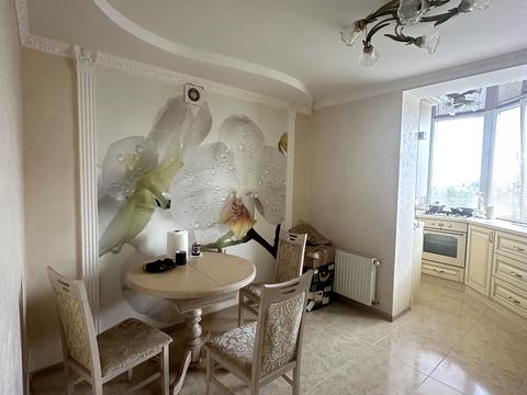 квартира за адресою Боголюбова вул., 18