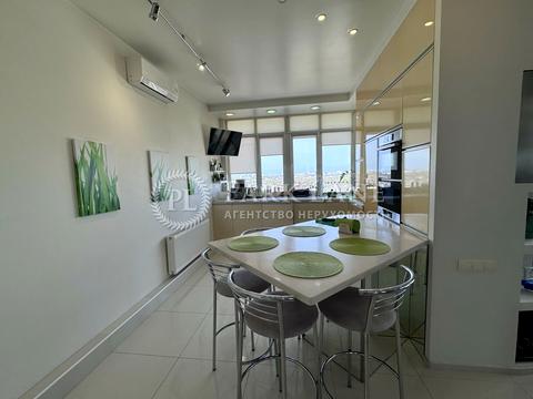 квартира за адресою Степана Рудницького вул. (Академіка Вільямса), 3/7