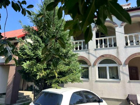 дом по адресу лесі українки