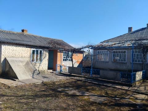 дом по адресу Шкільна
