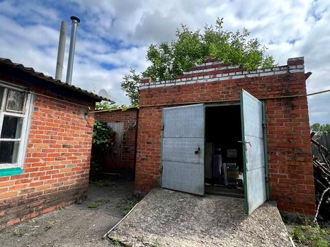 дом по адресу п. Ватутино, Армійська, 37