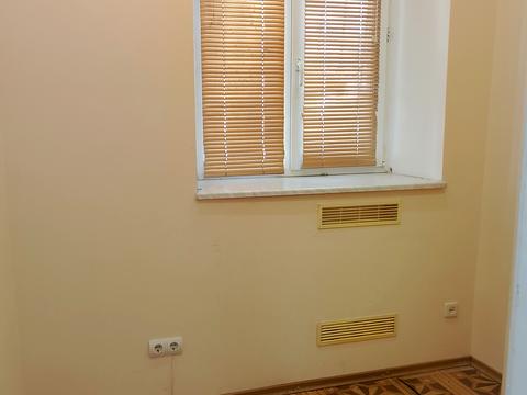 комерційна за адресою Перемоги вул., 38